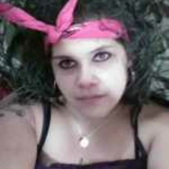 Meet your Posher, Cassandra - Picture 1 of 1